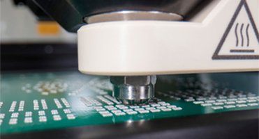 Jet printing with solder paste