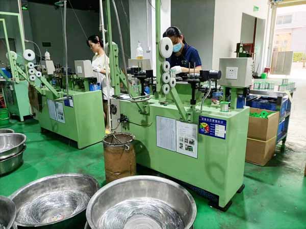 manufacturing of soldering wire roll in China