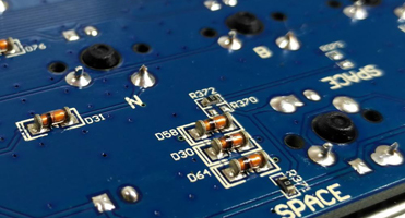 bright solder joint from Sn99Ag0.3Cu0.7